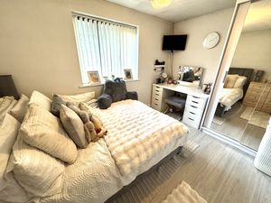 Photo 6- click for photo gallery